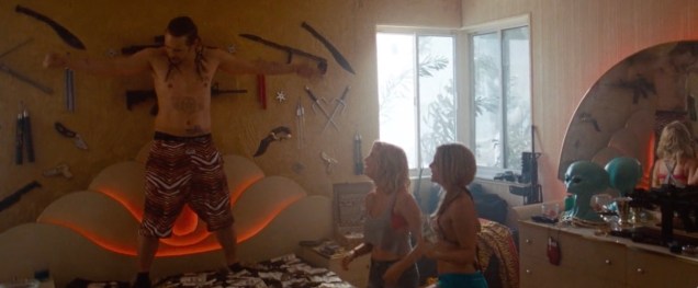 spring_breakers_frame_grab_14